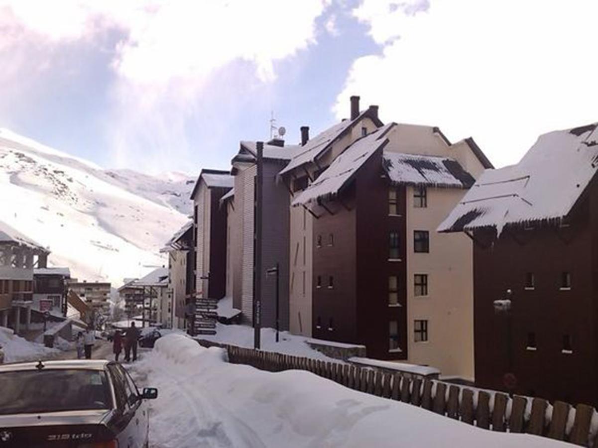Apartamentos Monte Oiz Asn Sierra Nevada Luaran gambar