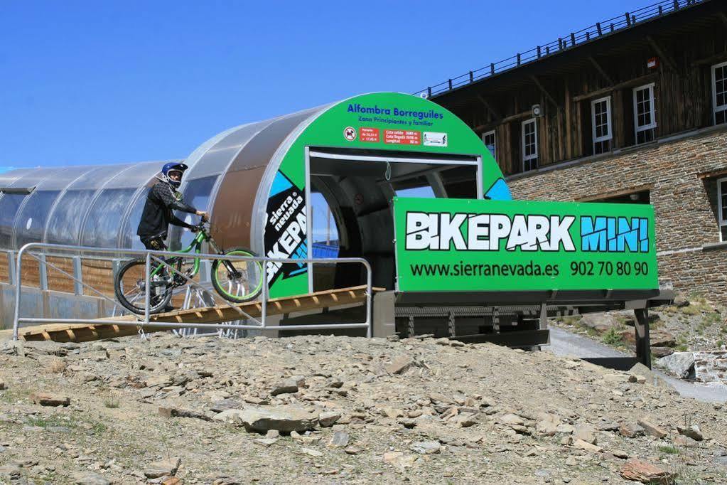 Apartamentos Monte Oiz Asn Sierra Nevada Luaran gambar